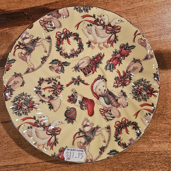 Christmsd Tea Pot Set - Picture 3 of 4